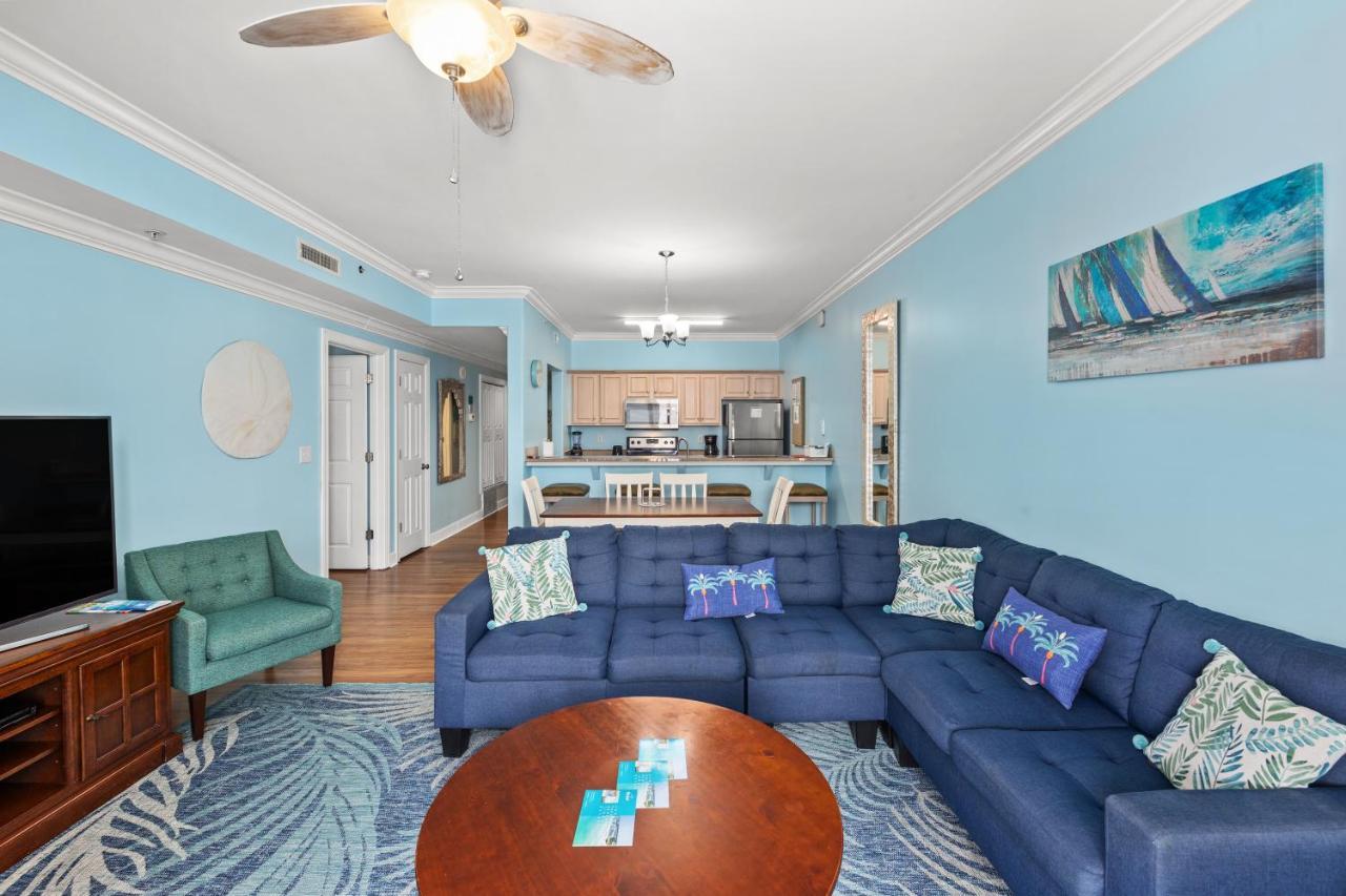 Large Balcony! Gulf Front Master Suite! Many Amenities On-site! *