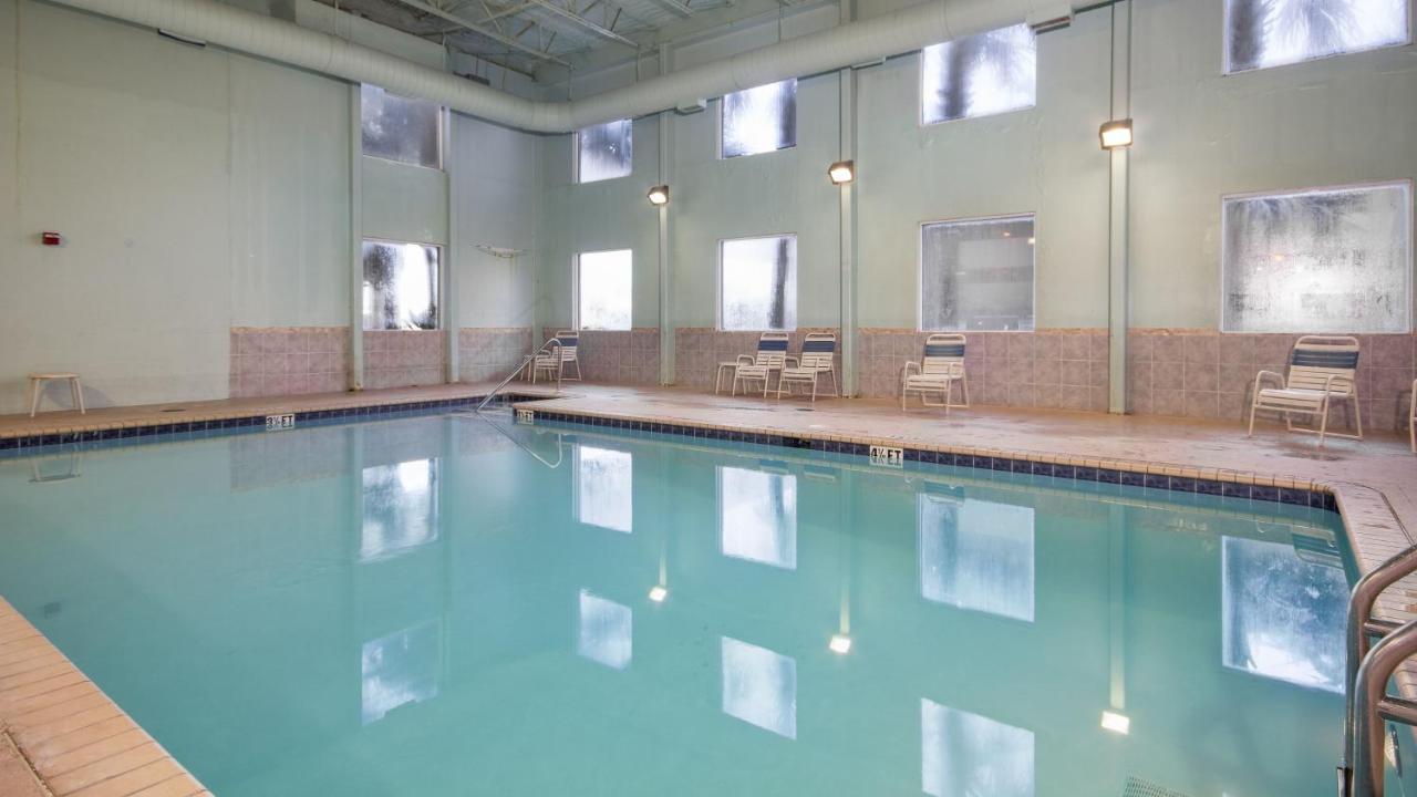 Tidewater Luxury Penthouse With Amenities And A View! * Panama City Beach