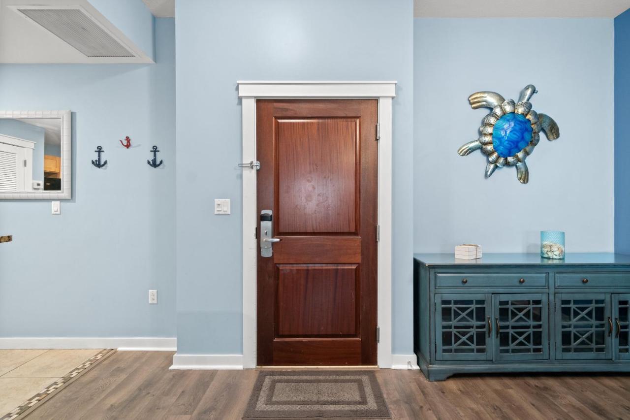 Warm And Inviting 1 Bd 1 Ba With Breathtaking Gulf Views