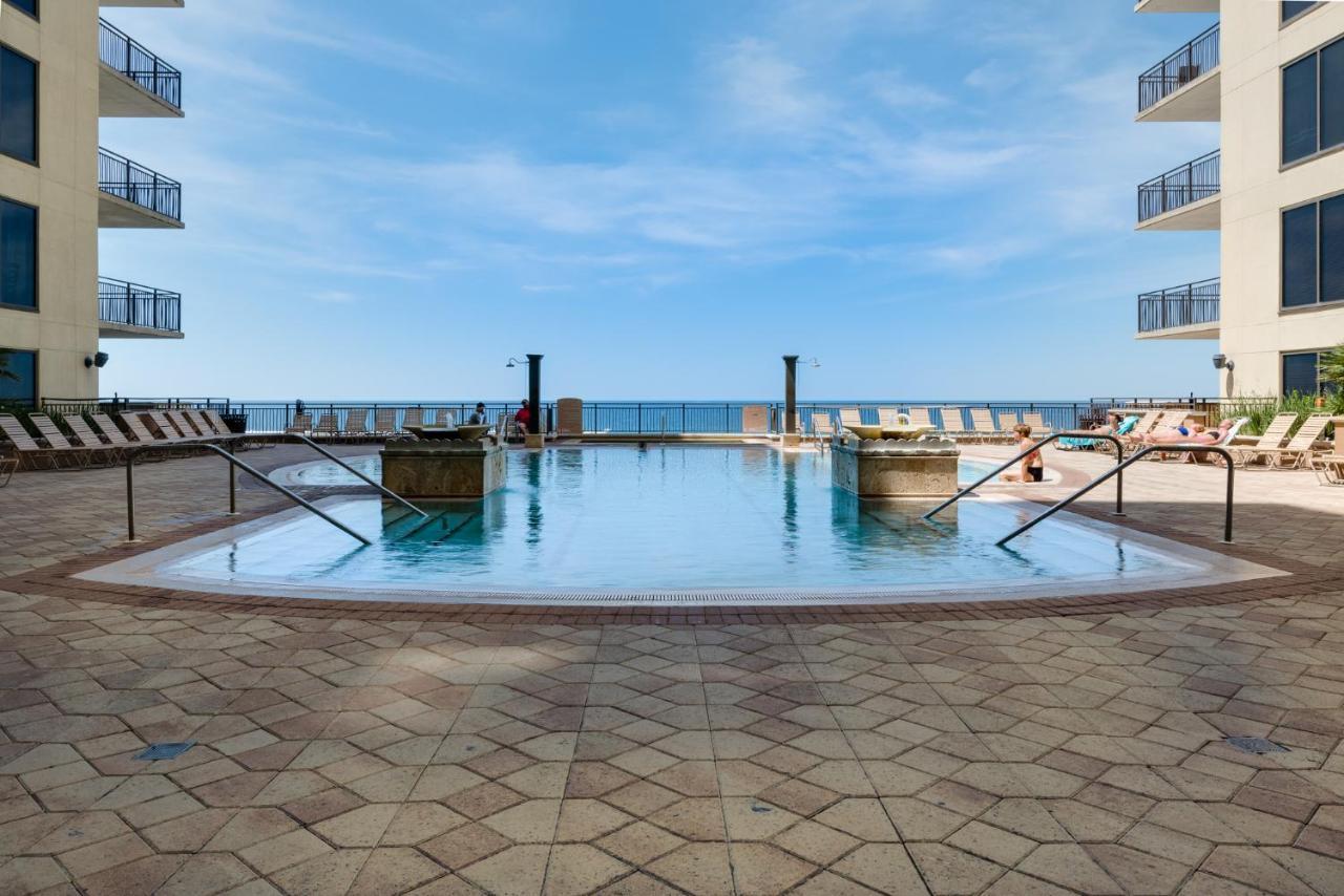 Across From The Beach! Near Pier Park & Dining! Sleeps 6! 2 Bedroom / 2 Ba!