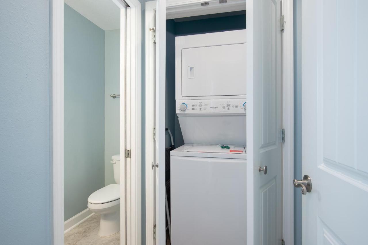 Spacious Waterfront Townhome - Just A Short Walk To Pier Park *
