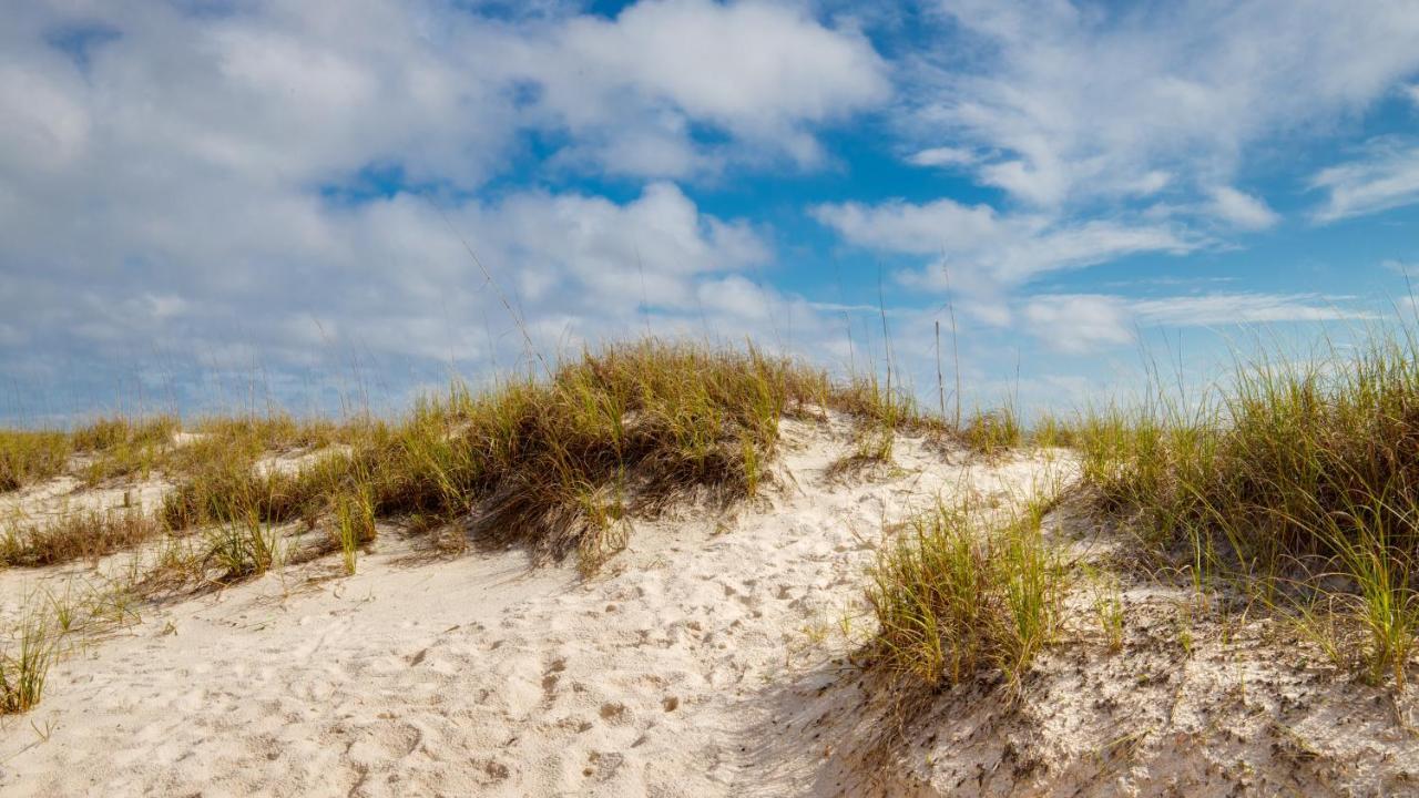 Beautiful Townhome Right On The Gulf - Get Ready To Relax! Holiday home
