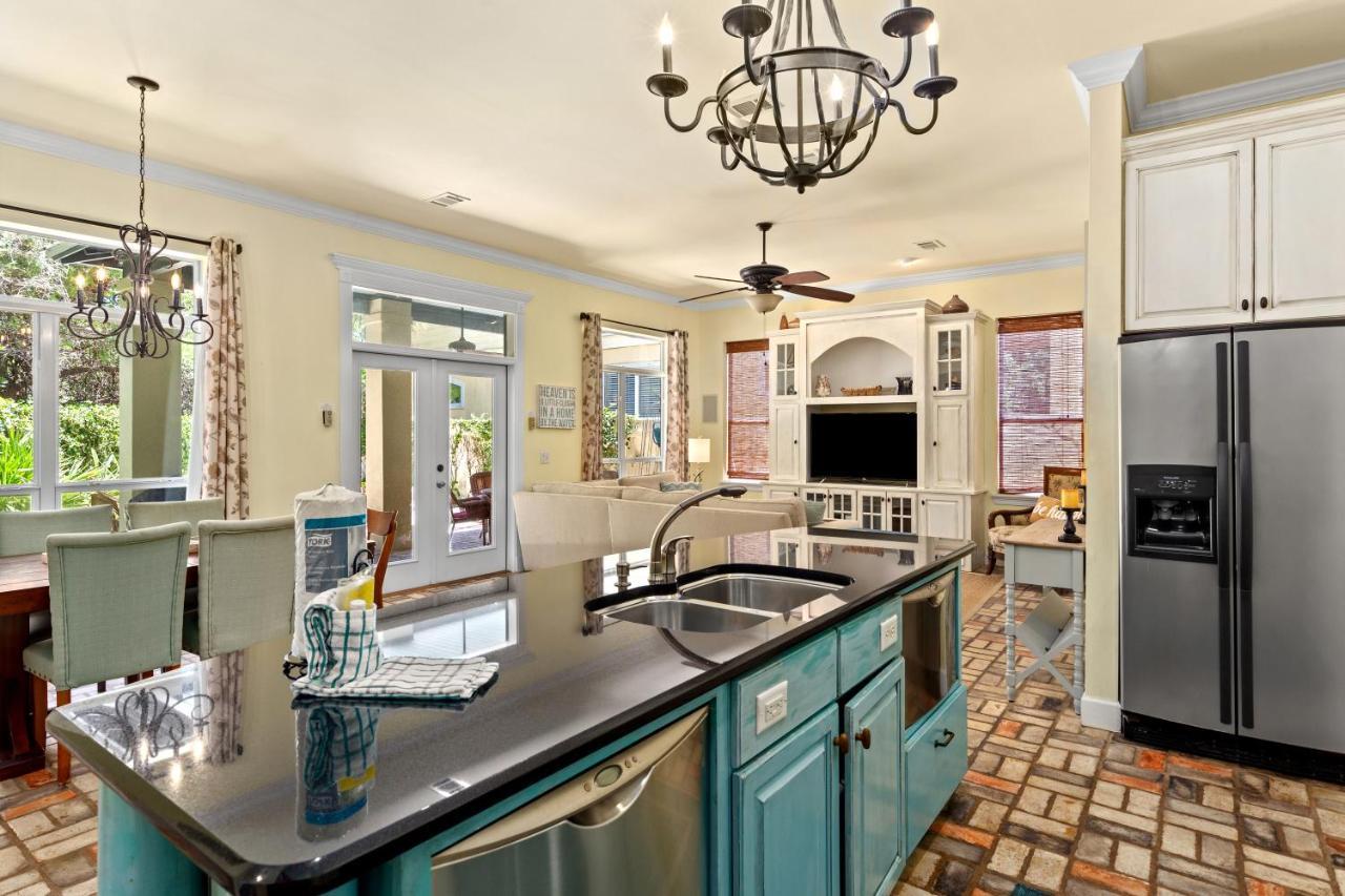 109 Island Cove Ct - Blue Palm Cove *
