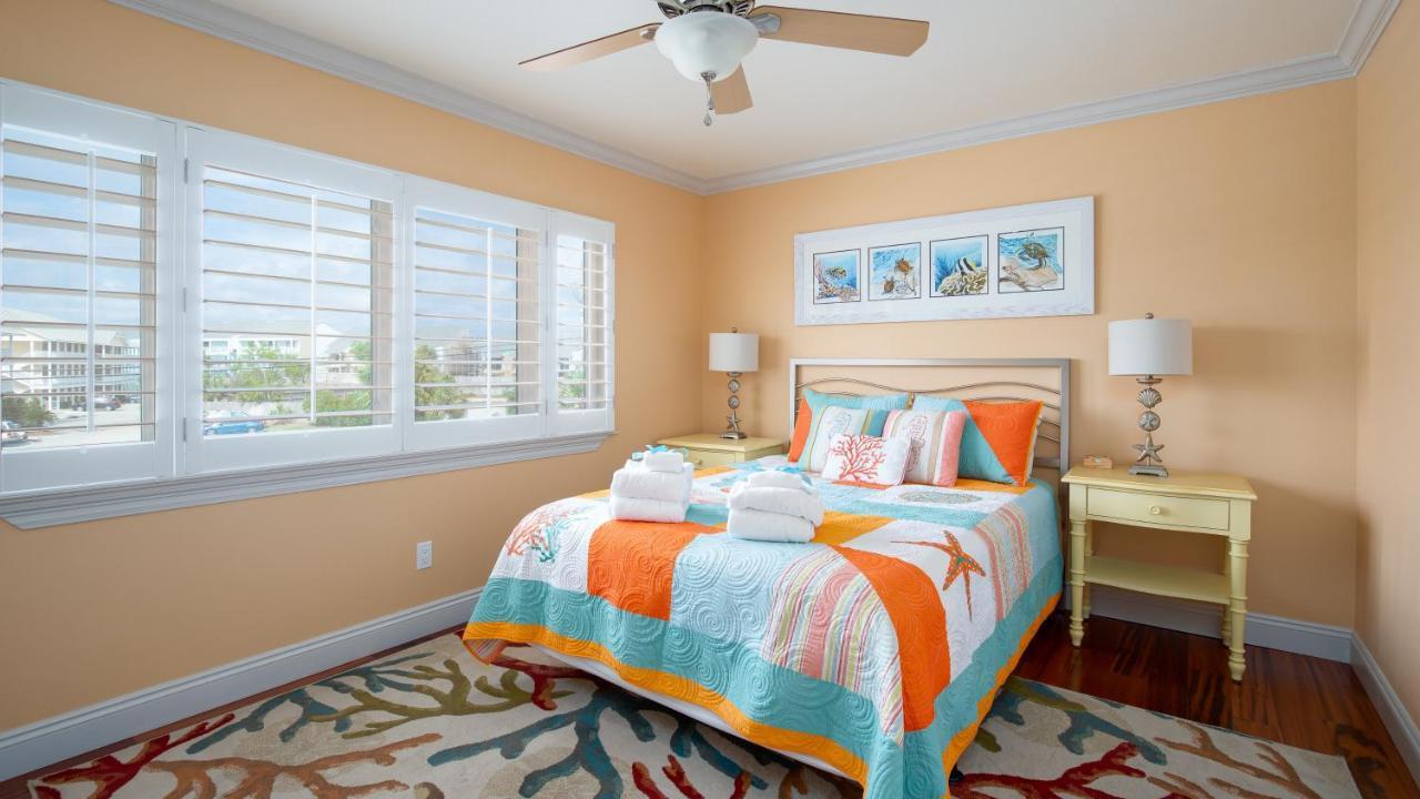 Beautiful Townhome Right On The Gulf - Get Ready To Relax! Holiday home Panama City Beach