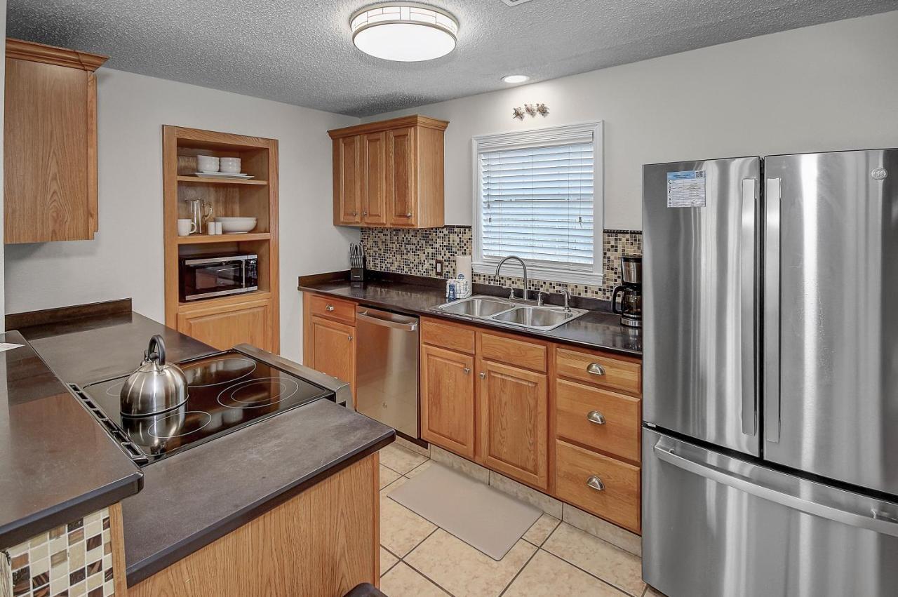 Pet Friendly House New Tastefully Remodeled W Golf Cart Included! Holiday home
