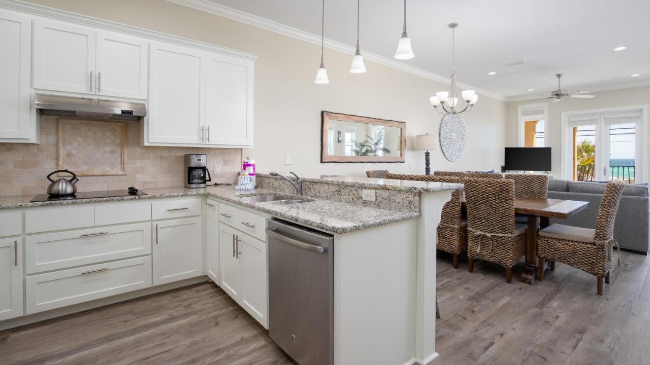 Walk To The Beach! 3 Story Home! 2 Balconies With Gulf Views!