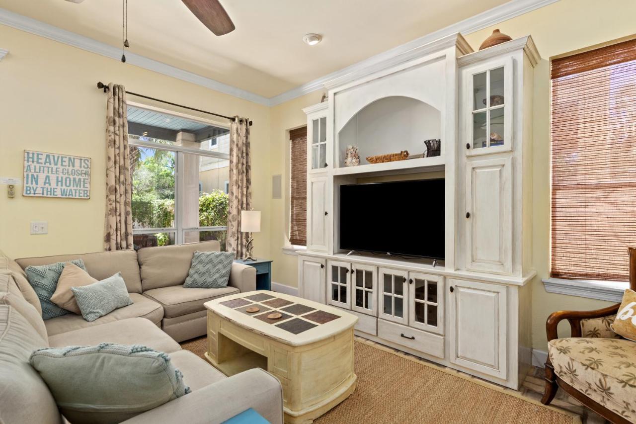 109 Island Cove Ct - Blue Palm Cove Holiday home *