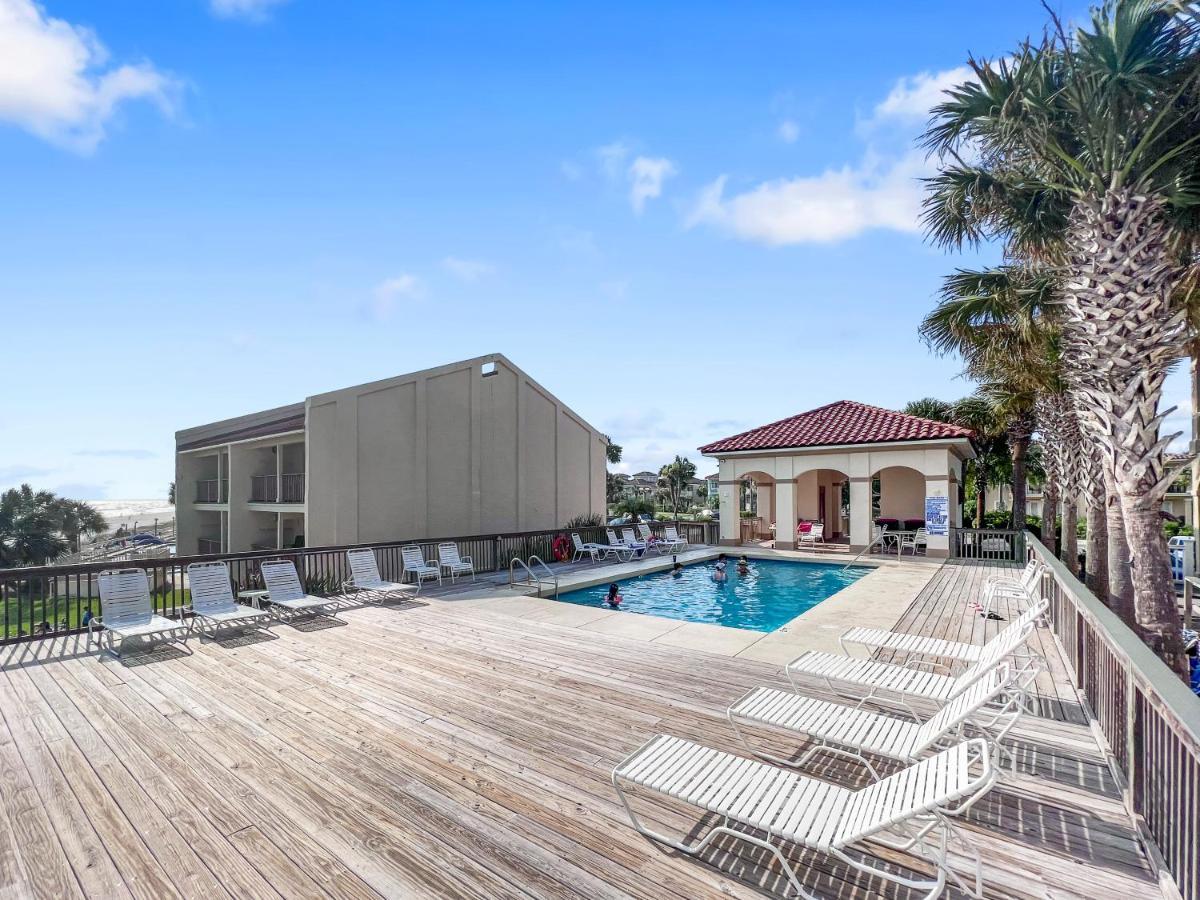 136 La Valencia Cir - At Peace
