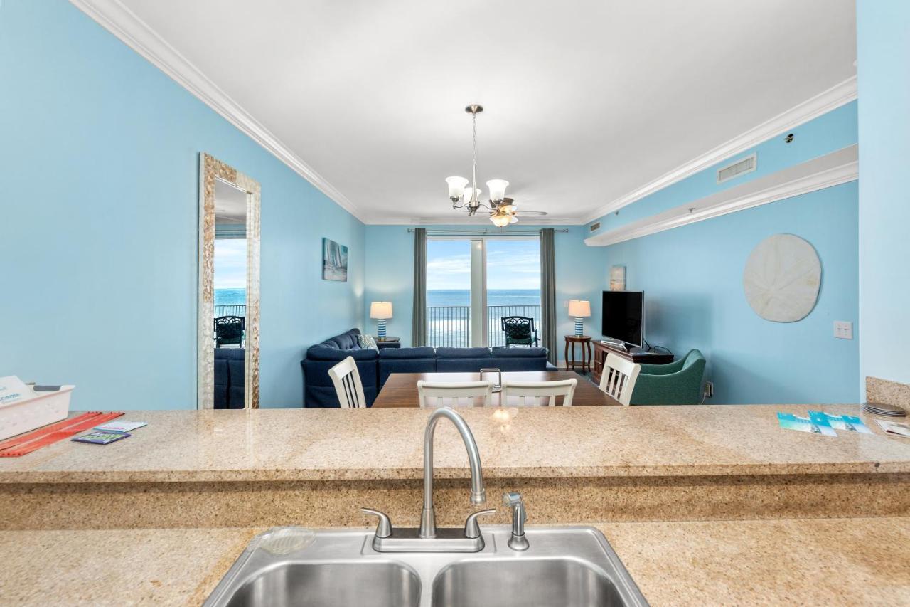 Holiday home Large Balcony! Gulf Front Master Suite! Many Amenities On-site! *