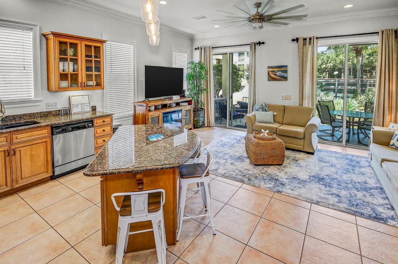 Holiday home 136 La Valencia Cir - At Peace *