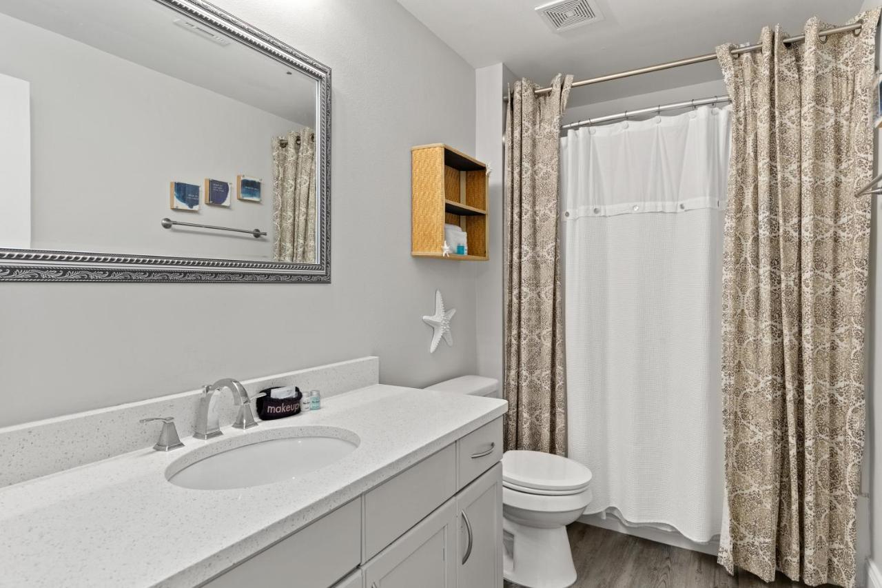 Laketown Wharf 304 - Zaffos By The Sea Holiday home *
