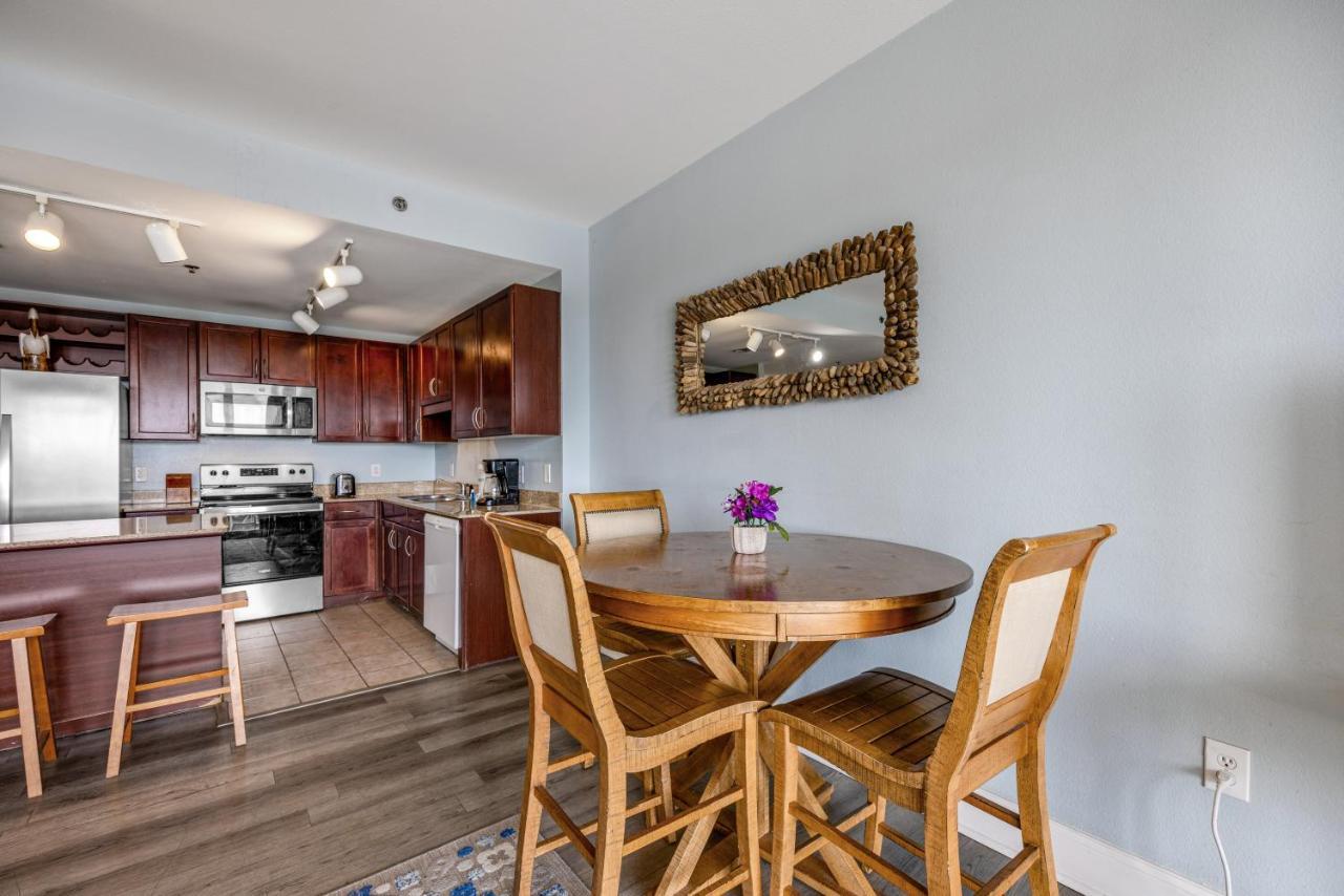 Laketown Wharf 433 Holiday home *
