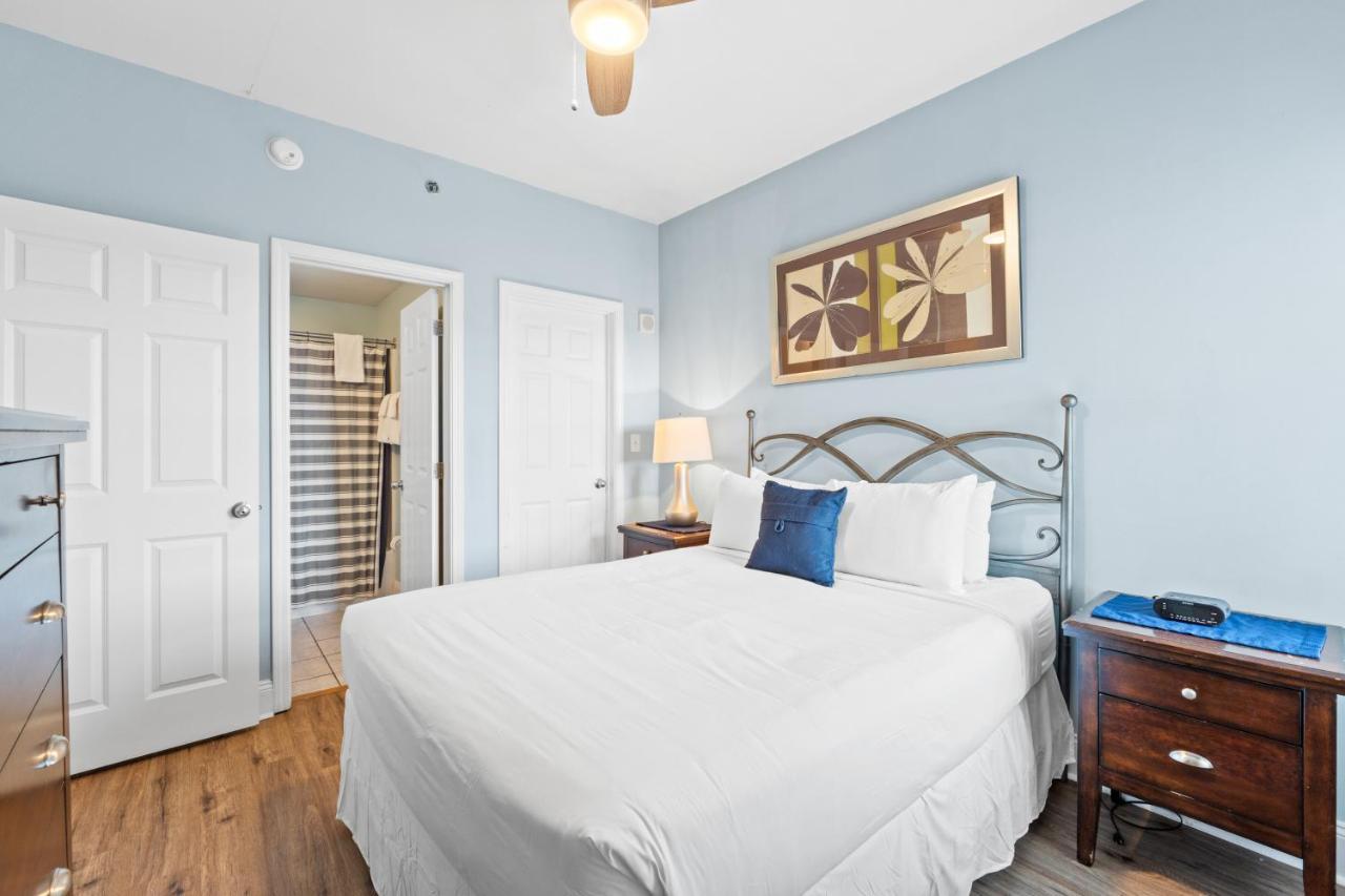 Laketown Wharf #238 By Book That Holiday home
