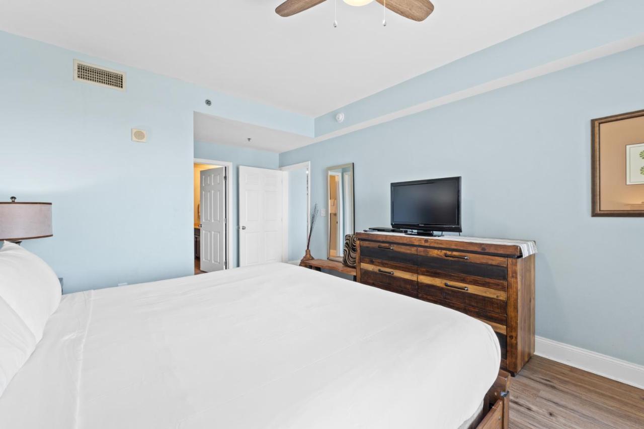 Laketown Wharf #238 By Book That * Panama City Beach