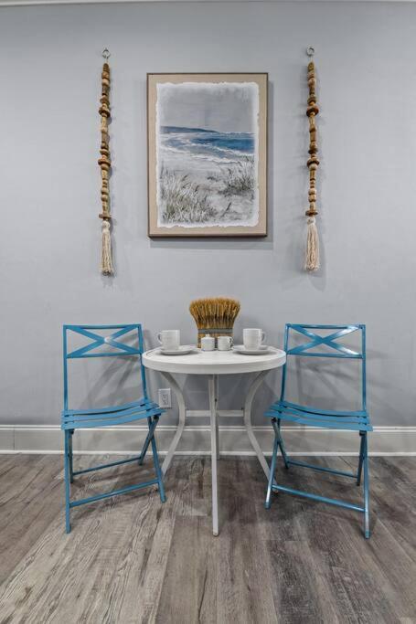 A Shore Bett-romantic Pool Beckons With Whispers Of Sea Salt And Starlight Holiday home *