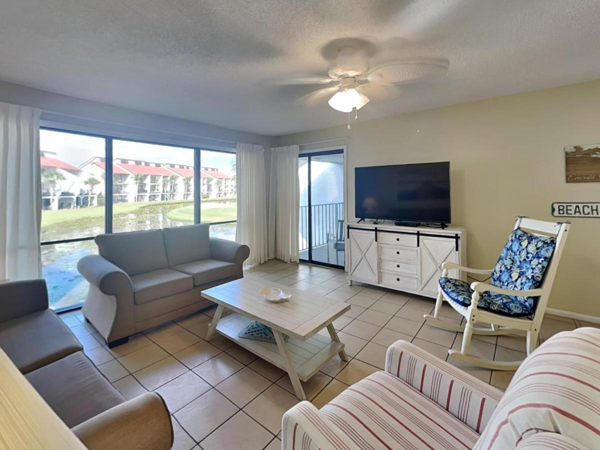 Edgewater 407 Apartment