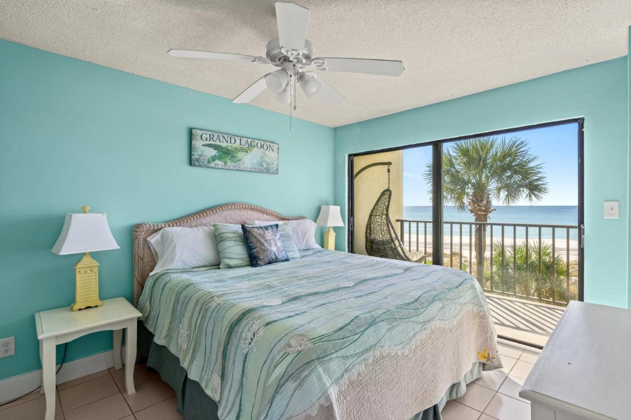 Ocean Front Turtle's Nest At The Commodore 202 Aparthotel *