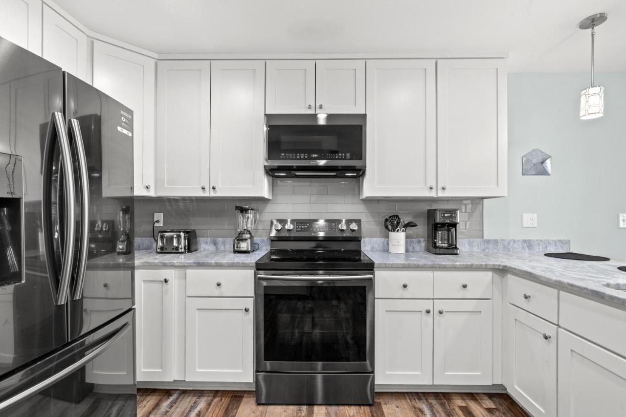 Coral - 3bd 2ba Close To W/ Optional Golf Cart!