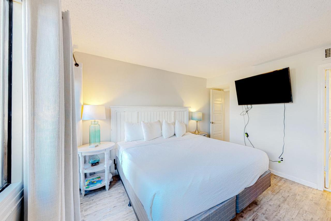 Pinnacle Port A-929 Apartment *