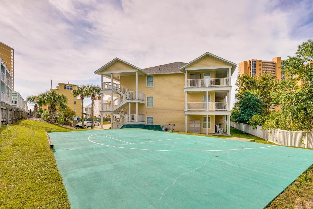 Charming Pcb With Balcony Walk To Beach! Apartment