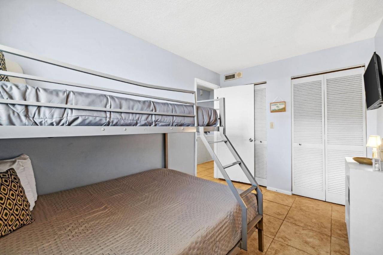 Regency Towers 702 Apartment *