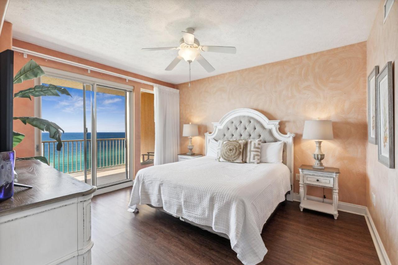 Apartment Treasure Island 1207
