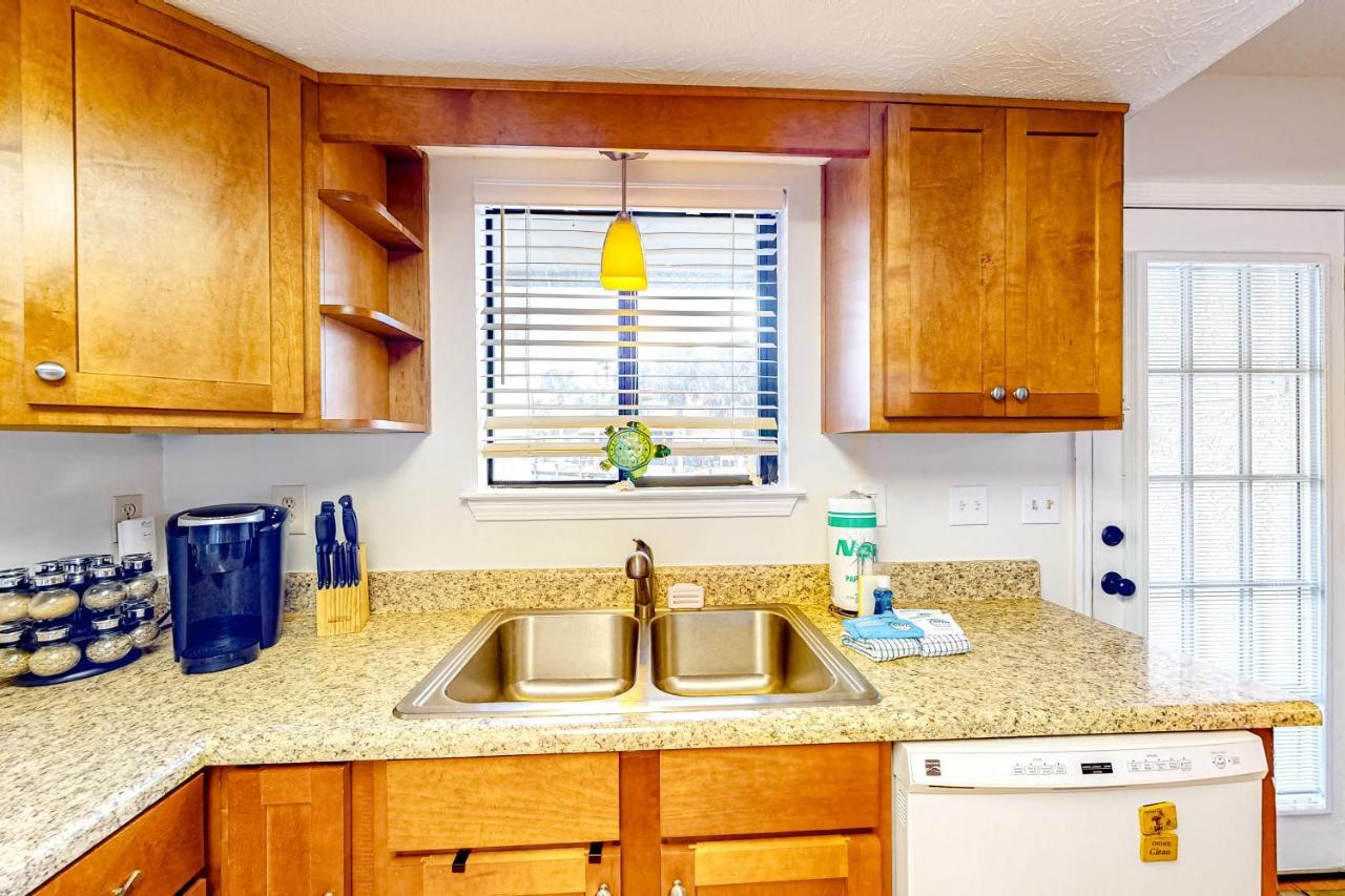 Gulf Highlands - White Sandy Getaway Holiday home *
