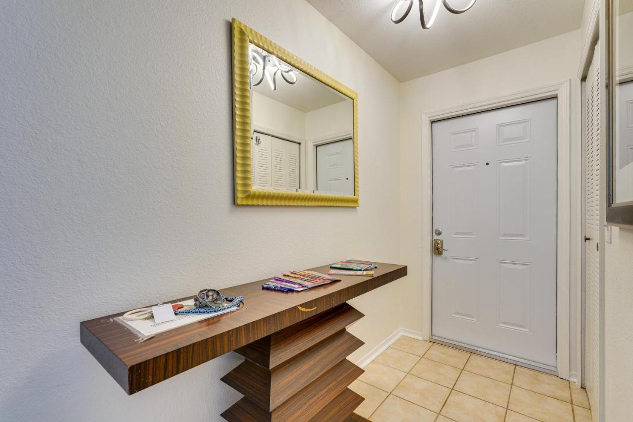 Apartment Pcb With Pool Access 1 Mi To Beach! *