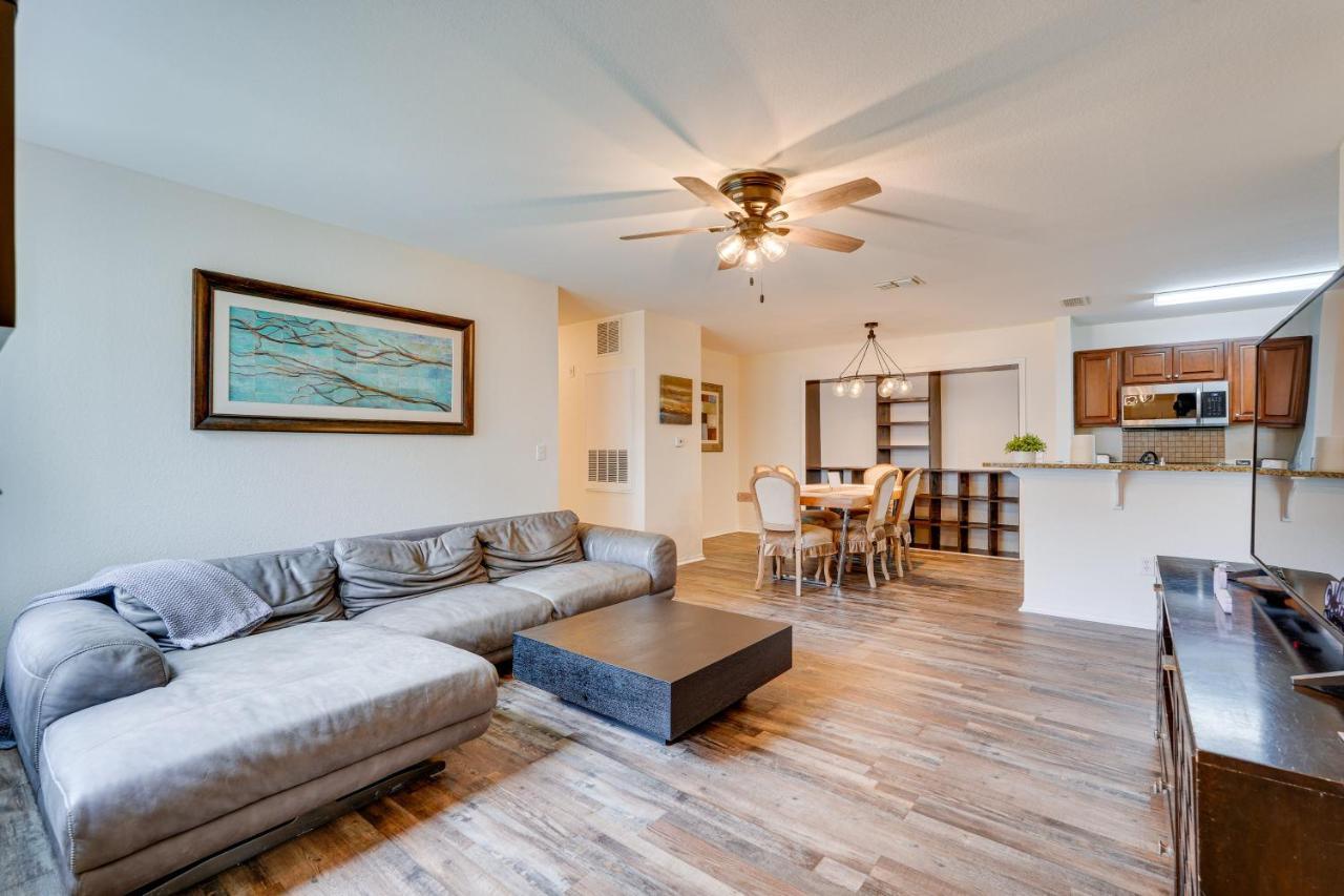Pcb With Pool Access 1 Mi To Beach! *