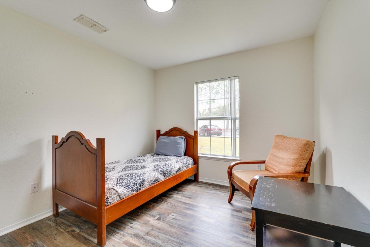 Pcb With Pool Access 1 Mi To Beach! Apartment *