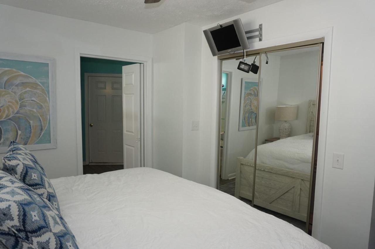 Holiday home Venture Out 436 Snook Ln Comes With Large Golf Cart