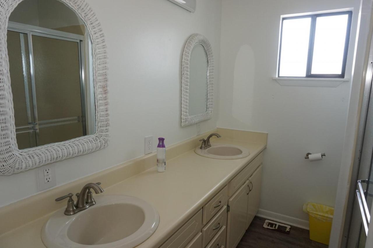Venture Out 436 Snook Ln Comes With Large Golf Cart Holiday home