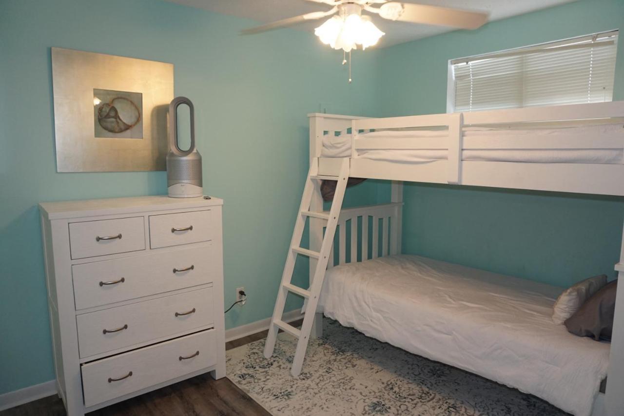 Holiday home Venture Out 436 Snook Ln Comes With Large Golf Cart