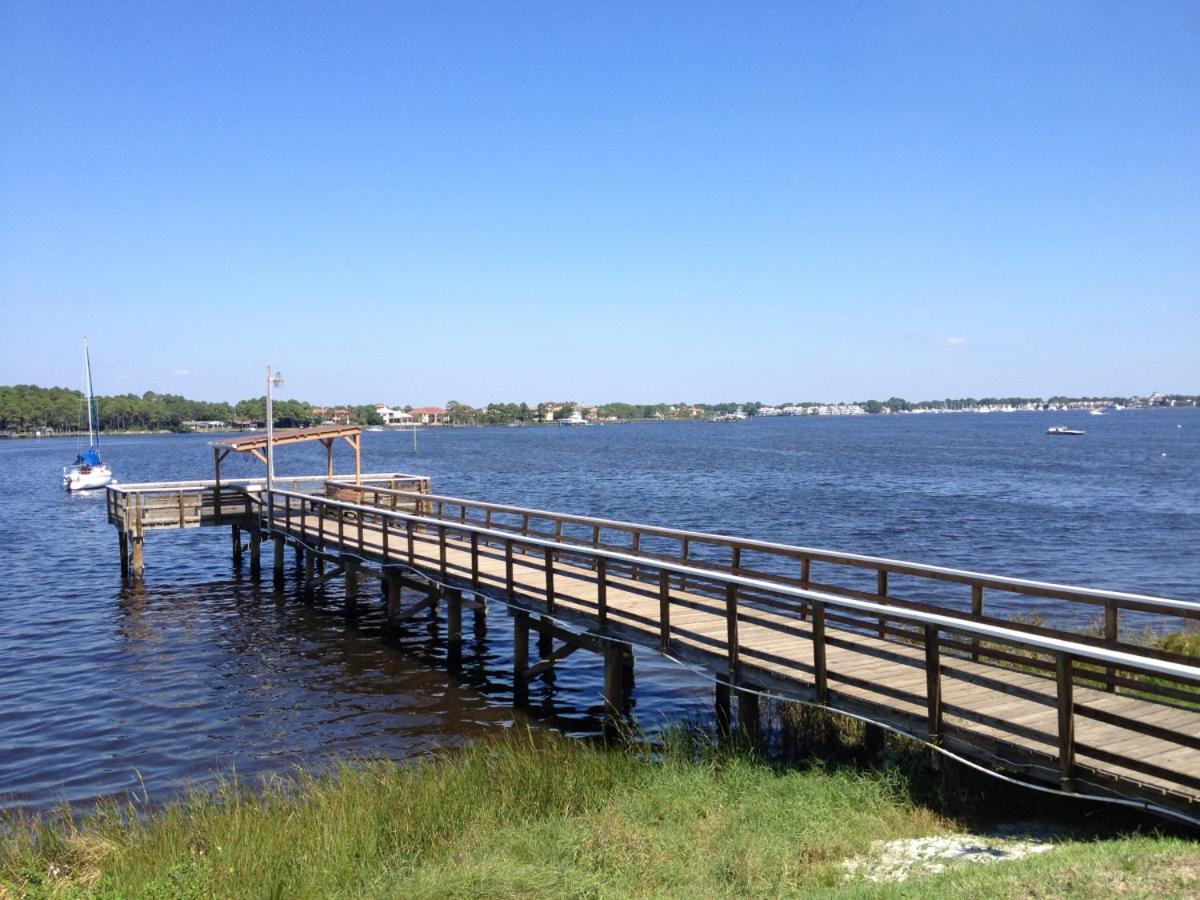 Venture Out 436 Snook Ln Comes With Large Golf Cart