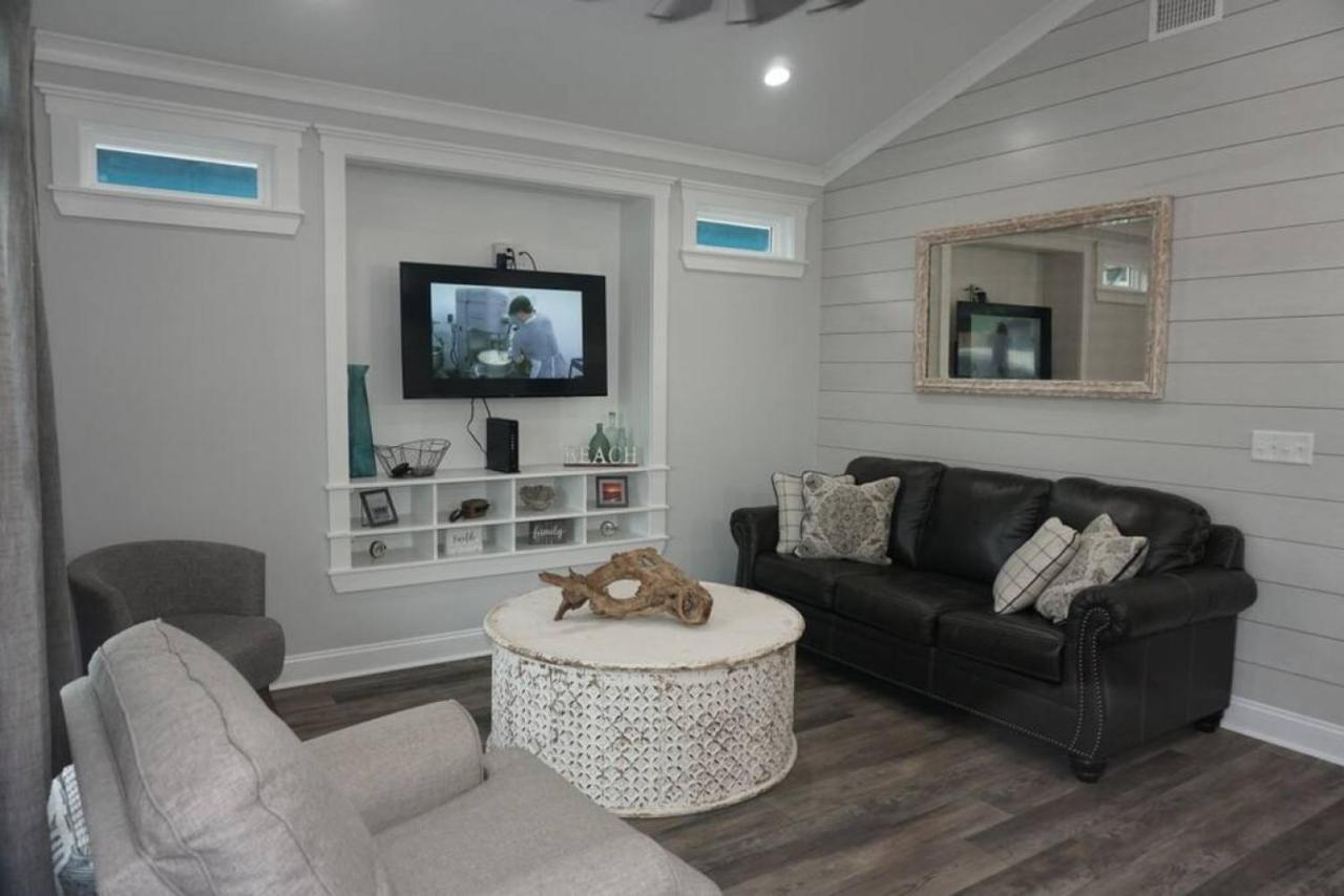 Venture Out 311 Venture Blvd 3bd 2ba With Golf Cart *