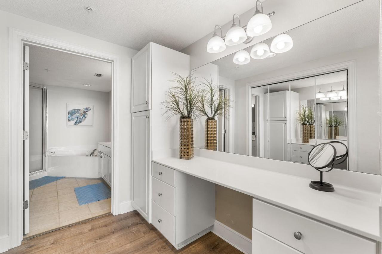Modern 3 Bedroom Beachfront Condo! Amenities Galore! By Dolce Getaways Pcb Panama City Beach