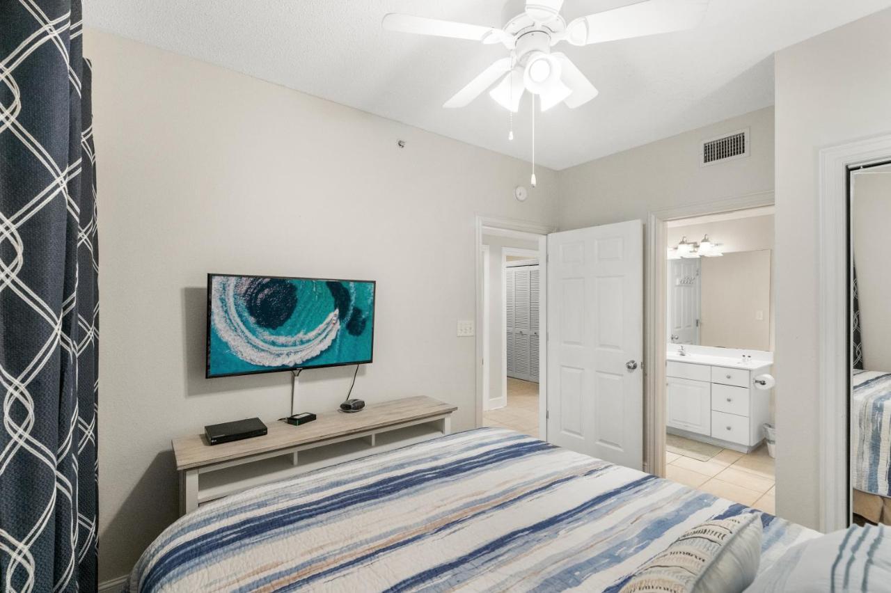 Modern 3 Bedroom Beachfront Condo! Amenities Galore! By Dolce Getaways Pcb Apartment