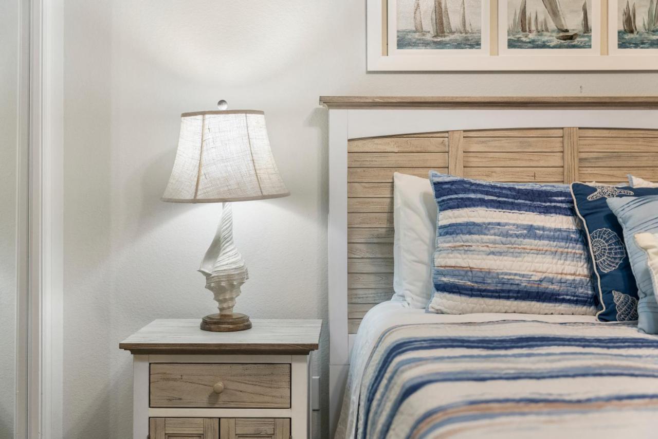 Apartment Modern 3 Bedroom Beachfront Condo! Amenities Galore! By Dolce Getaways Pcb *