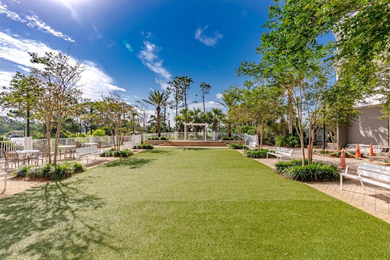 & Ocean Views! Steps To & Dining, Sleeps 9! Dolce Getaways Pcb Apartment *