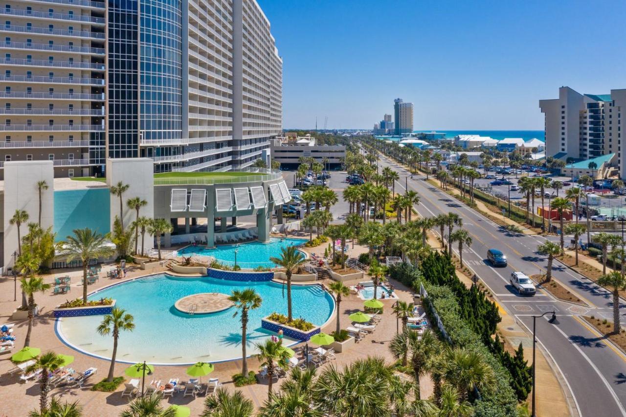 Laketown Wharf 2032 Apartment