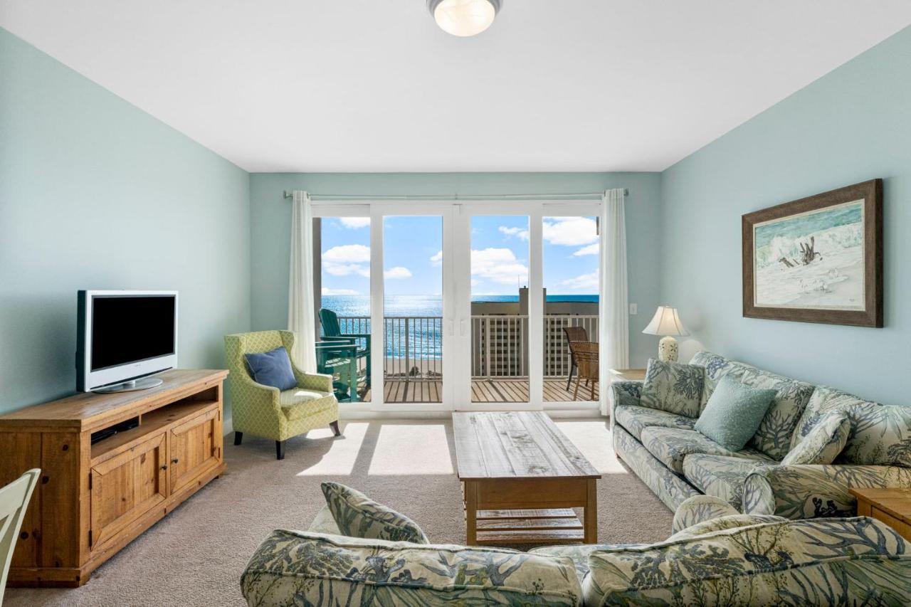 Laketown Wharf 1206 Apartment *