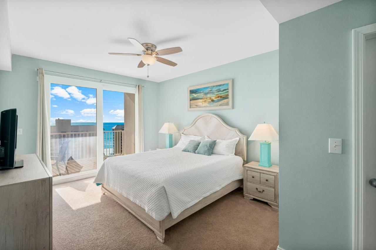 Laketown Wharf 1206