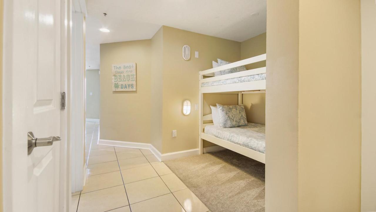 Grand Panama 1-1705 Apartment *