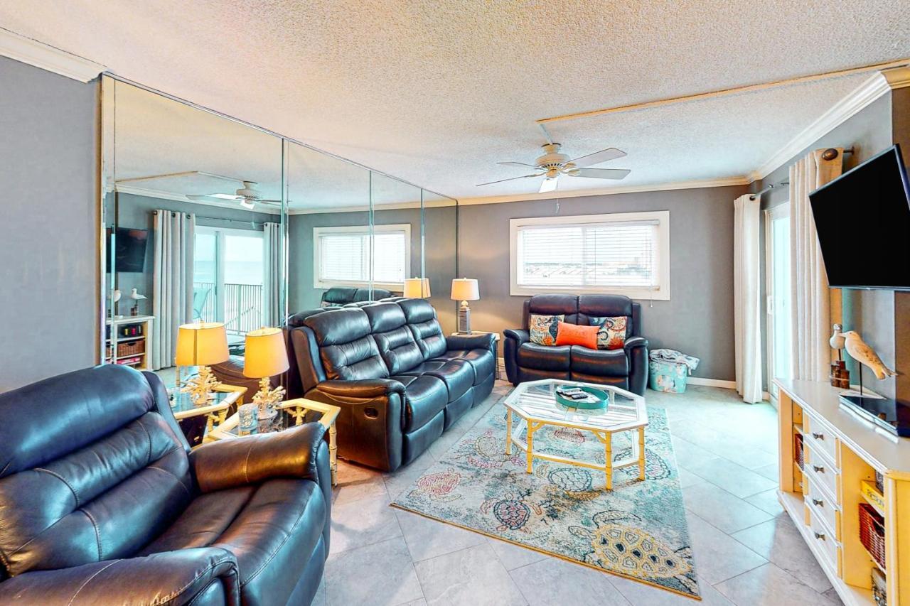 Apartment Regency Towers 625