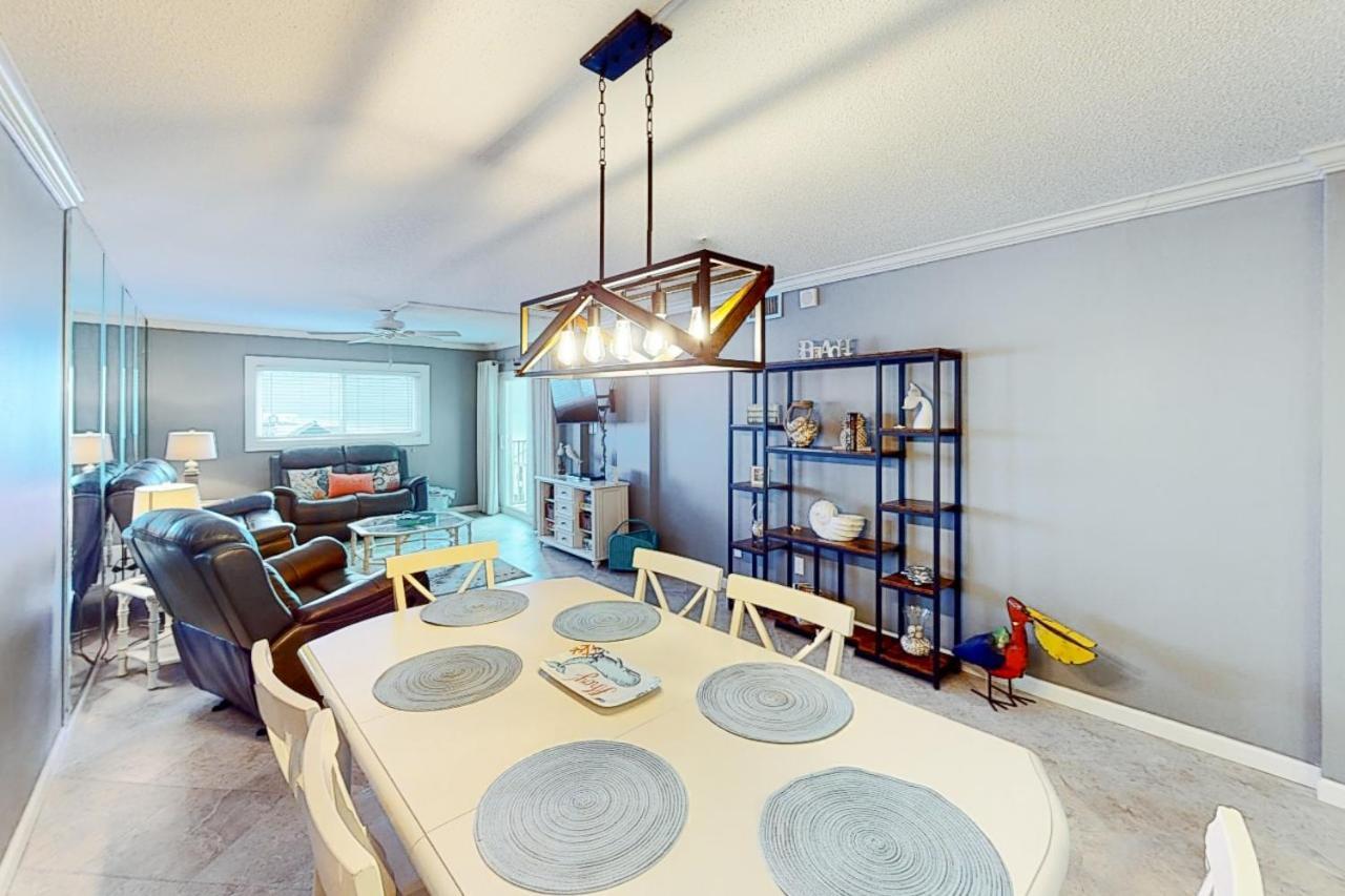 Apartment Regency Towers 625