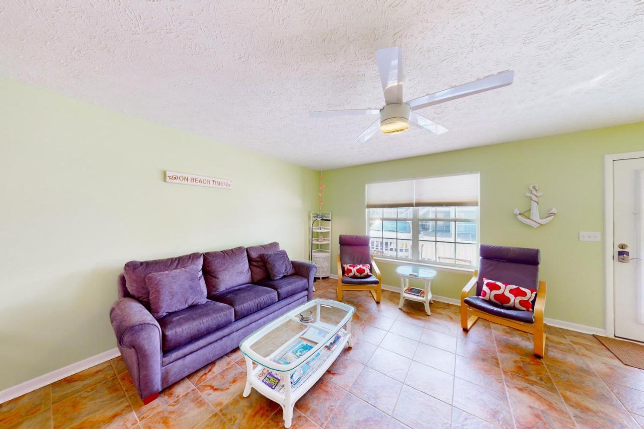 Wendwood F2 Apartment Panama City Beach