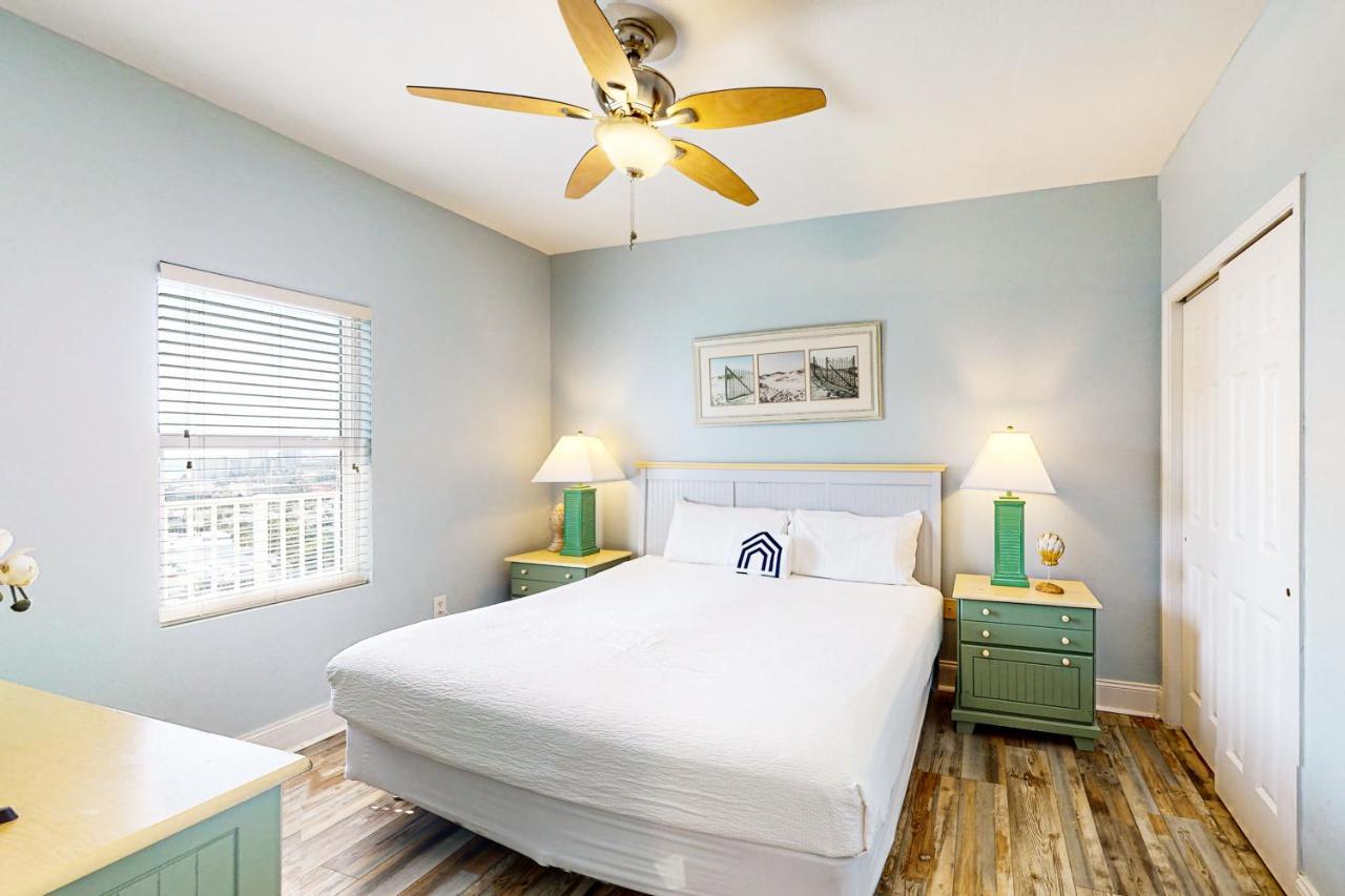Apartment Laketown Wharf 1832 *