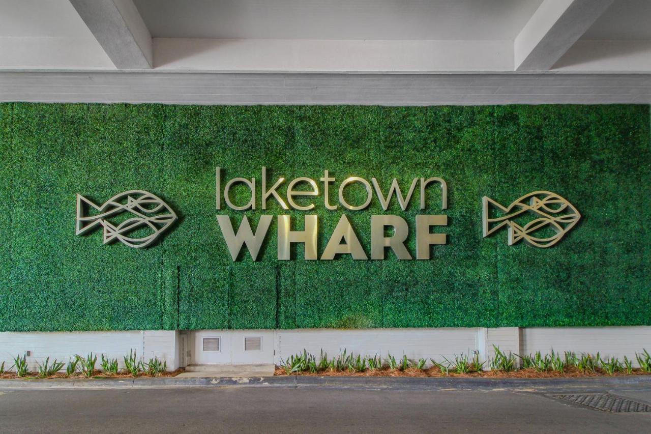Laketown Wharf 1832 Apartment *