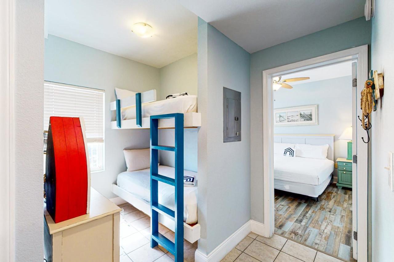 Laketown Wharf 1832 *