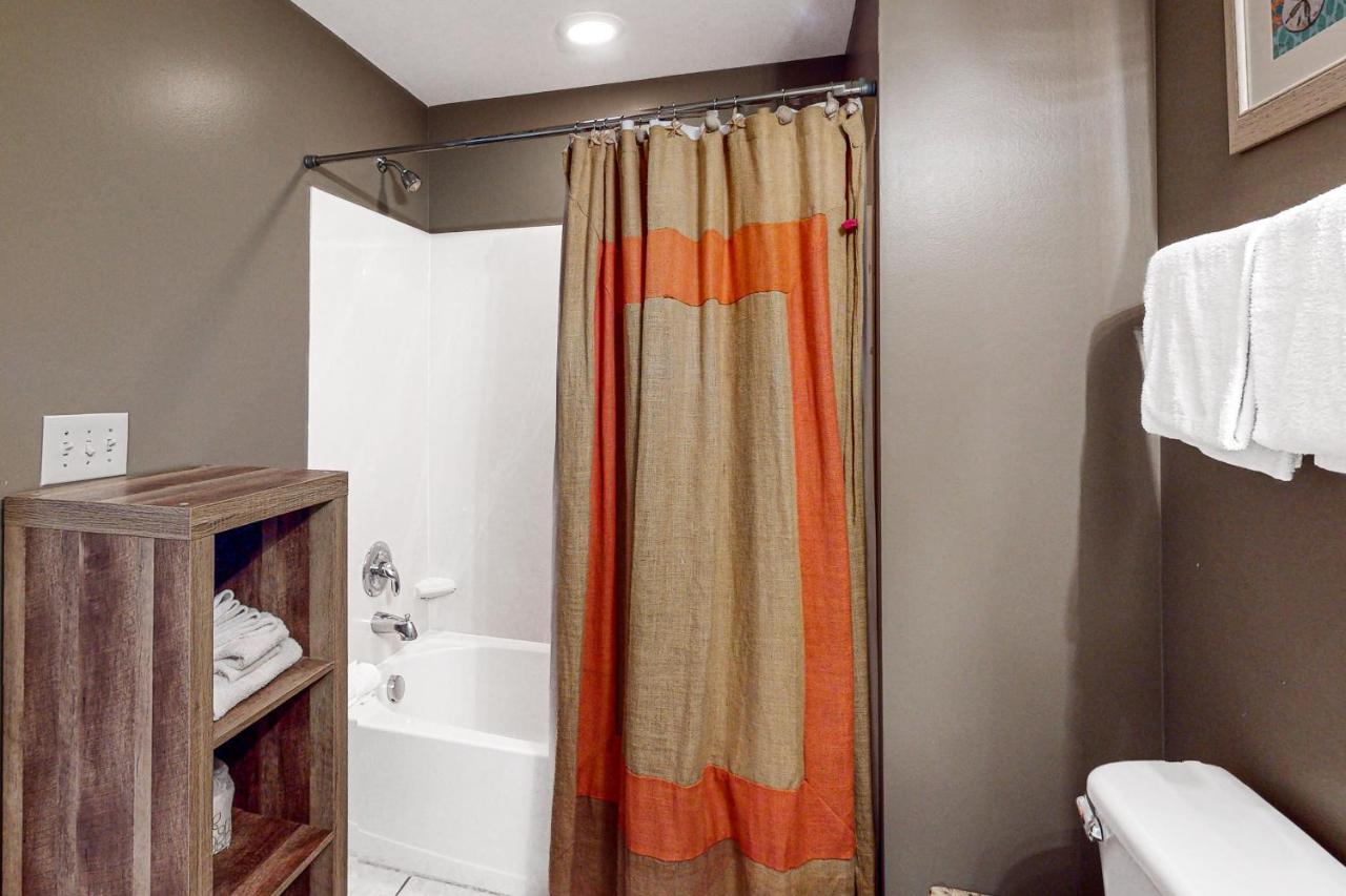 Splash 502w Apartment